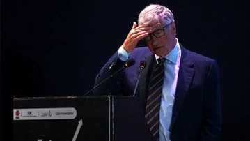 Ilustrační obrázek k Bill Gates se objevuje v Epsteinových spisech, z e-mailu ale nevyplývá, že by spolu plánovali pandemii