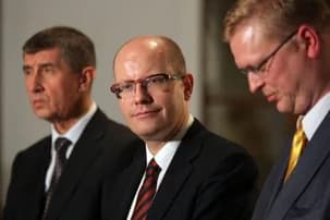 Ilustrační obrázek k Křehké koaliční vztahy