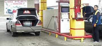 Ilustrační obrázek k Virální video zachycuje výbuch auta na CNG, ne elektromobilu