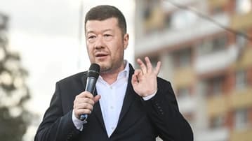 Ilustrační obrázek k Okamura překrucuje Rakušanova slova o kriminalitě Ukrajinců