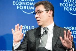 Ilustrační obrázek k Generální ředitel Pfizeru a jeho smyšlené zatčení