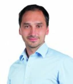 Roman Celý