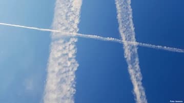 Ilustrační obrázek k Analýza neznámého kalu vydávána za důkaz o chemtrails
