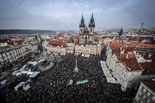Ilustrační obrázek k Na shromáždění na podporu Ukrajiny vlály i české vlajky, k žádnému zákazu nedošlo
