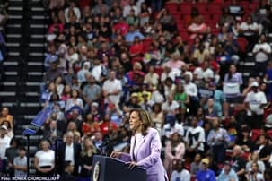 Ilustrační obrázek k Identické projevy Kamaly Harris